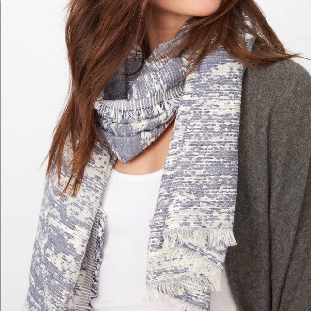 Scarf - Picture 2 of 3